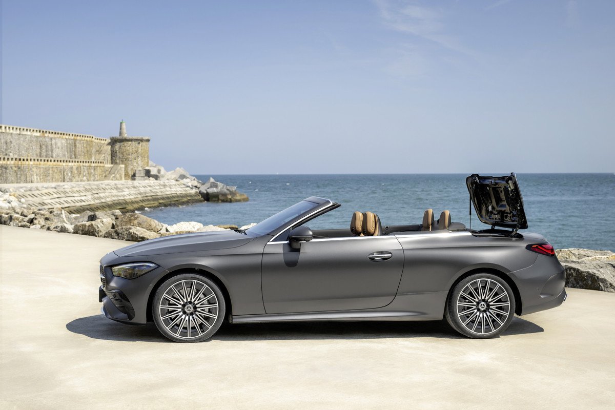 No podía faltar una variante Cabrio para el nuevo Mercedes CLE, que levanta pasiones