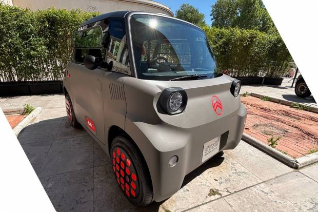 Citroën AMI y AMI Buggy 2025: con carita feliz y para conducir sin carnet por 8.000 euros