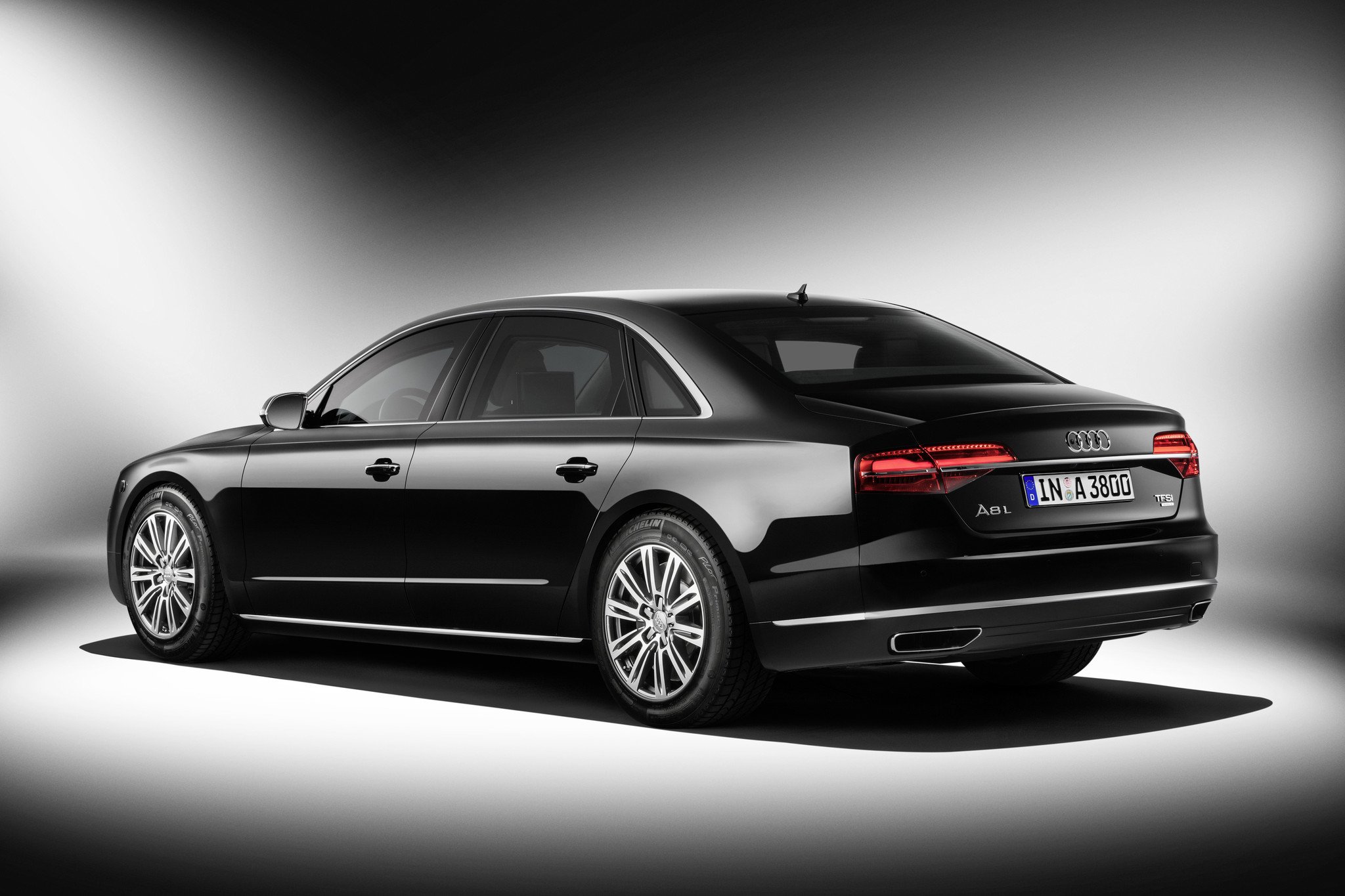 Audi A8 L Security: ¿uno de los coches más seguros de la historia?