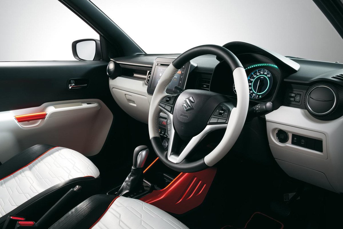 Suzuki prepara tres prototipos para el Salón de Tokio 2015