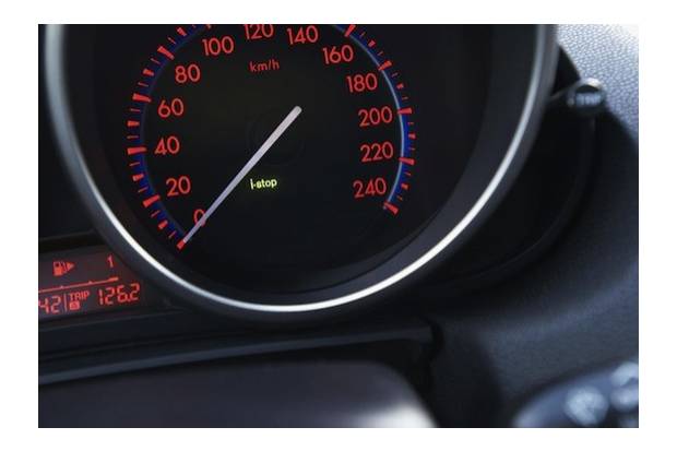 Mazda 3 2.0 DISI iStop: diferencias entre “start stop” y micro híbrido