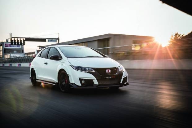 Probamos el nuevo Honda Civic Type R en el circuito de Slovakia Ring