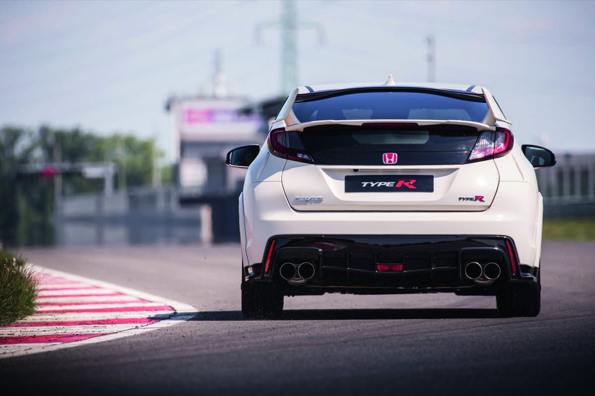 Probamos el nuevo Honda Civic Type R en el circuito de Slovakia Ring