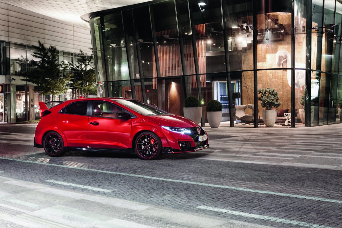 Probamos el nuevo Honda Civic Type R en el circuito de Slovakia Ring