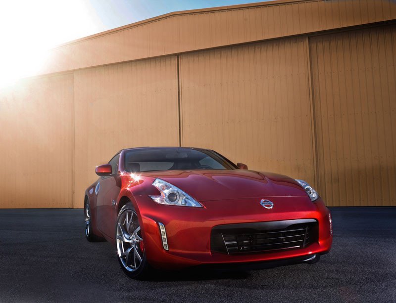 Nuevos Coches: Nissan 370Z, lavado de cara para 2013