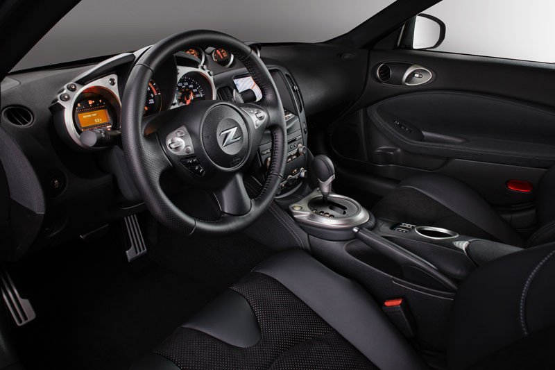 Nuevos Coches: Nissan 370Z, lavado de cara para 2013