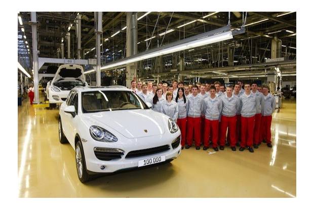 Porsche Cayenne: unidad número 100.000 sale de la línea de ensamblaje