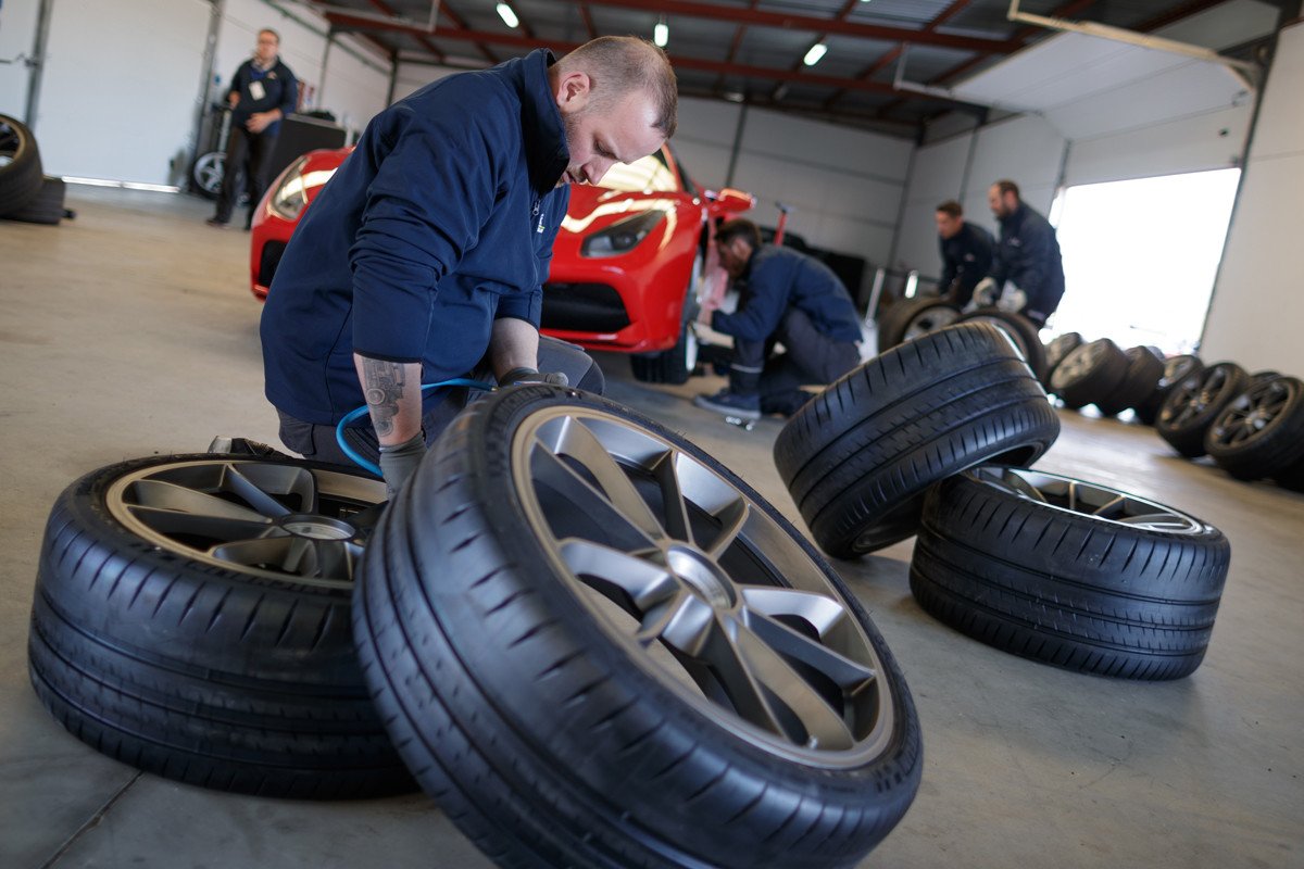 Michelin lanza el primer neumático conectado con tu móvil