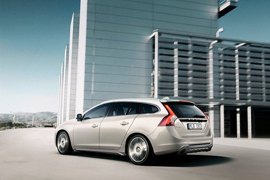 Volvo S60 híbrido: eléctrico más diesel, y además enchufable