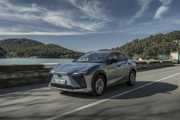 Pasos que debes seguir para importar un coche a España desde Europa: coste, trámites