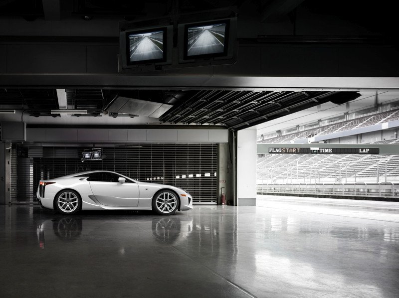 Prueba de velocidad con el Lexus LFA