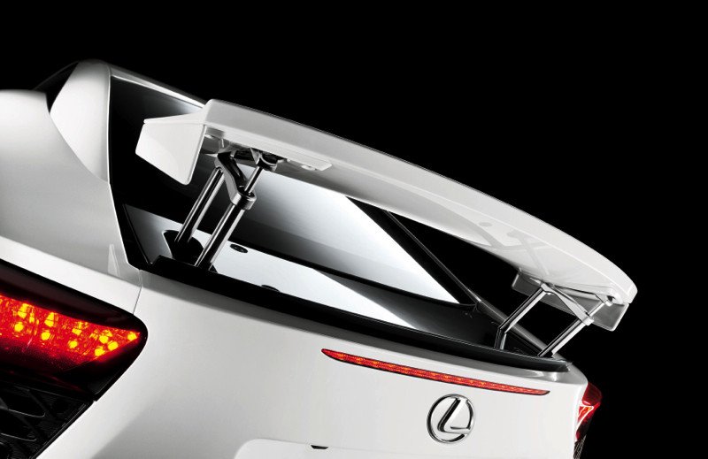 Prueba de velocidad con el Lexus LFA