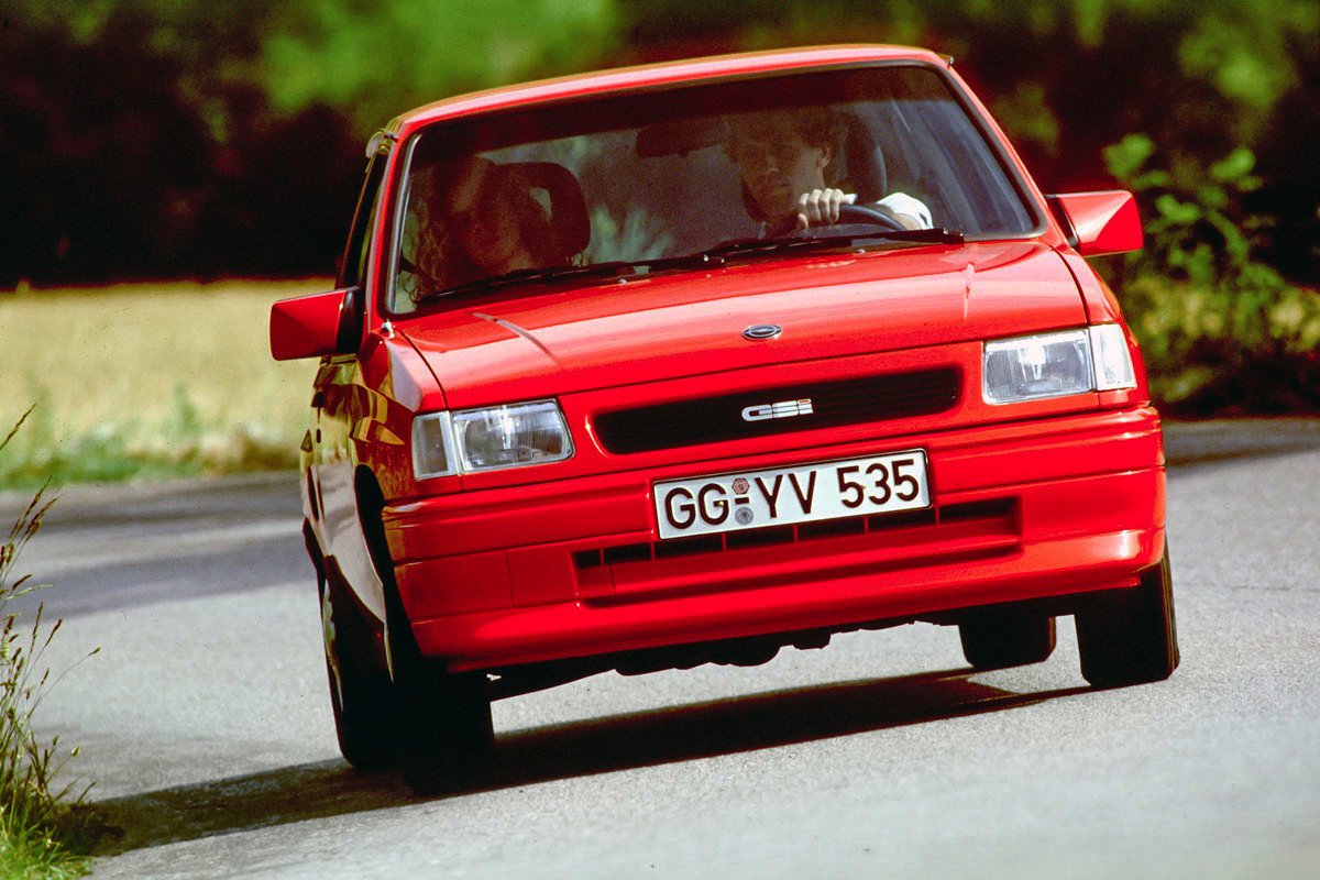 Historia del Opel Corsa GSi: repaso de sus cinco generaciones
