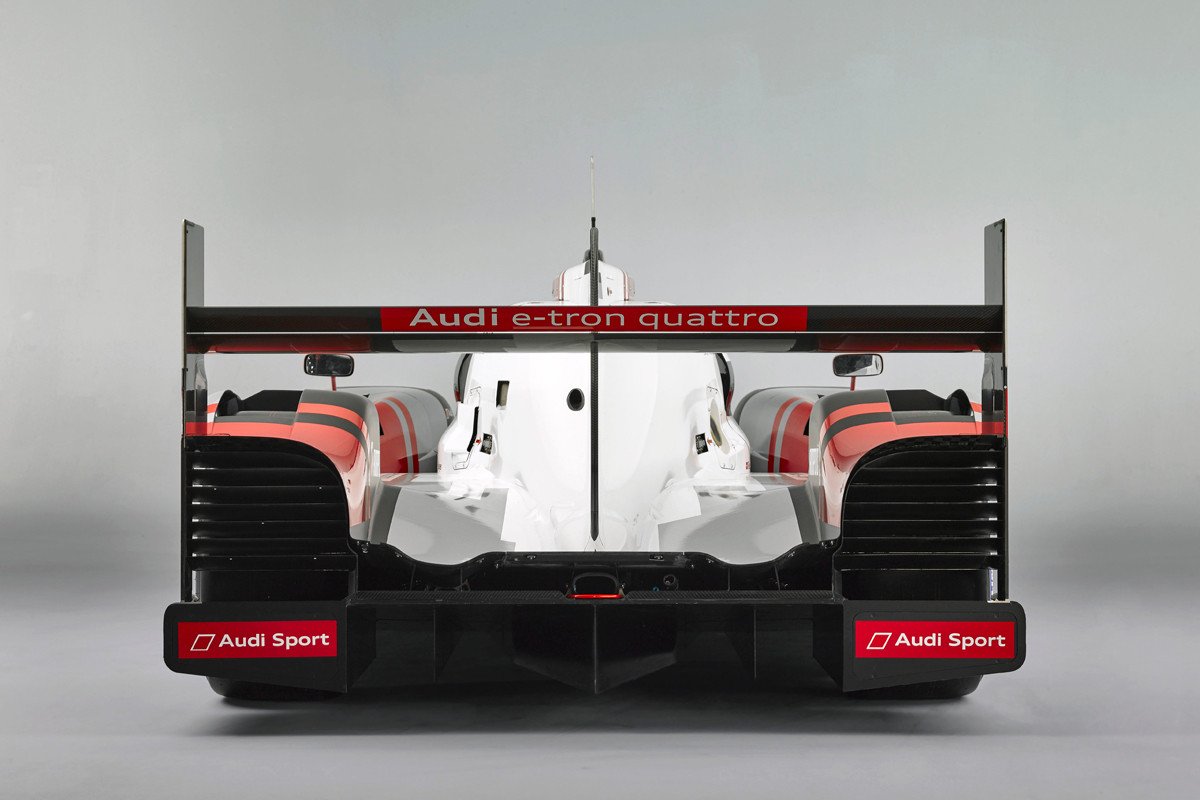 Audi presenta el nuevo R-18 e-tron quattro 2015