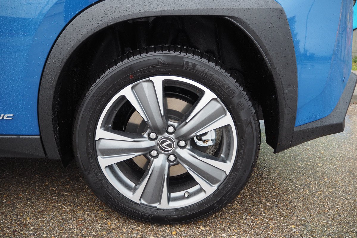 Prueba y opinión del Lexus UX 300e: precio, autonomía y maletero