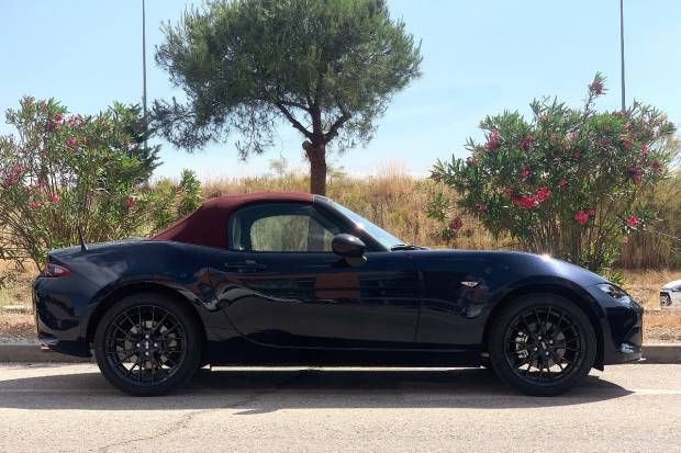 ¿Qué Mazda MX-5 escoger? ¿RF o soft-top?