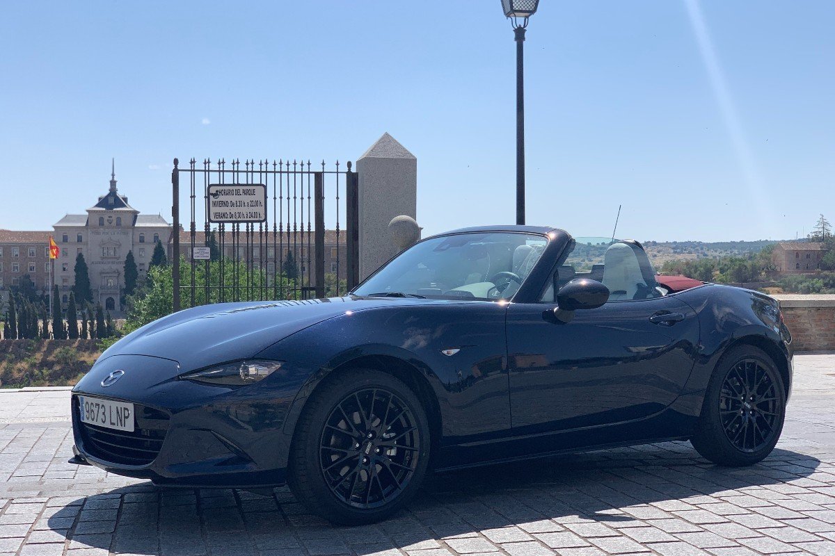 ¿Qué Mazda MX-5 escoger? ¿RF o soft-top?