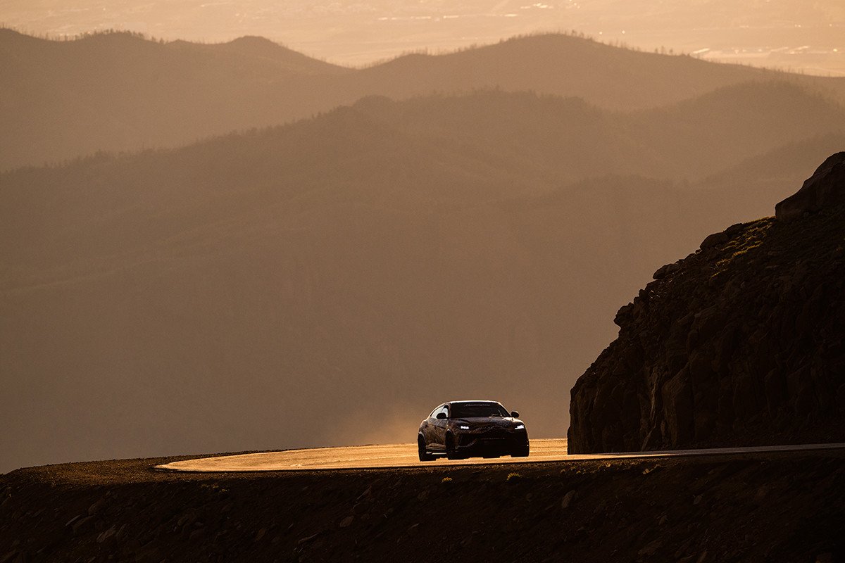 El Lamborghini Urus consigue el mejor tiempo en Pikes Peak