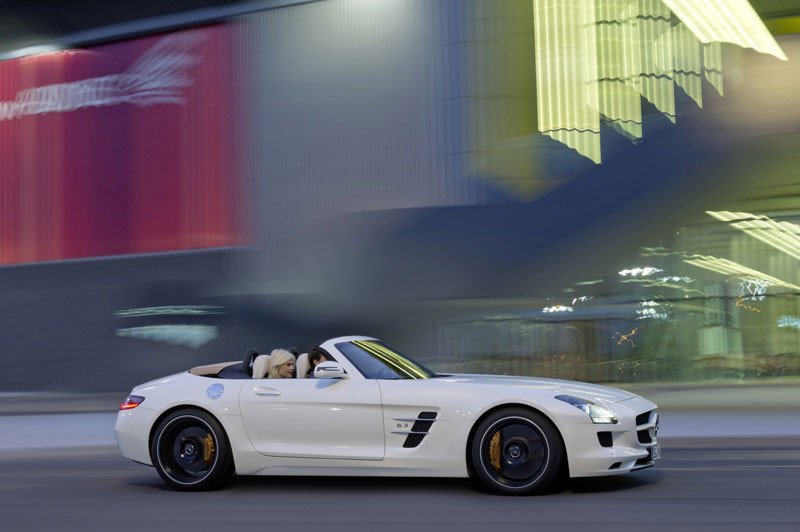 Mercedes SLS AMG Roadster, vuela sin alas
