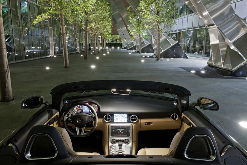 Mercedes SLS AMG Roadster, vuela sin alas