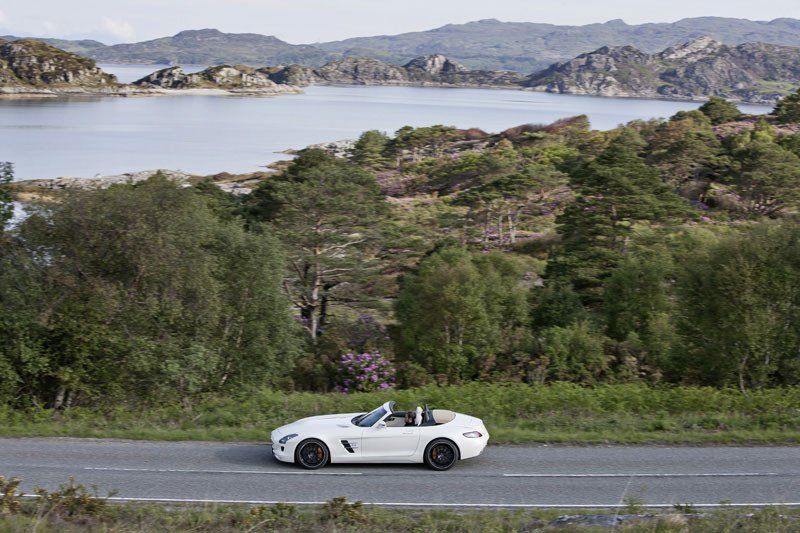 Mercedes SLS AMG Roadster, vuela sin alas