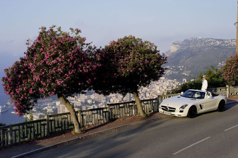 Mercedes SLS AMG Roadster, vuela sin alas
