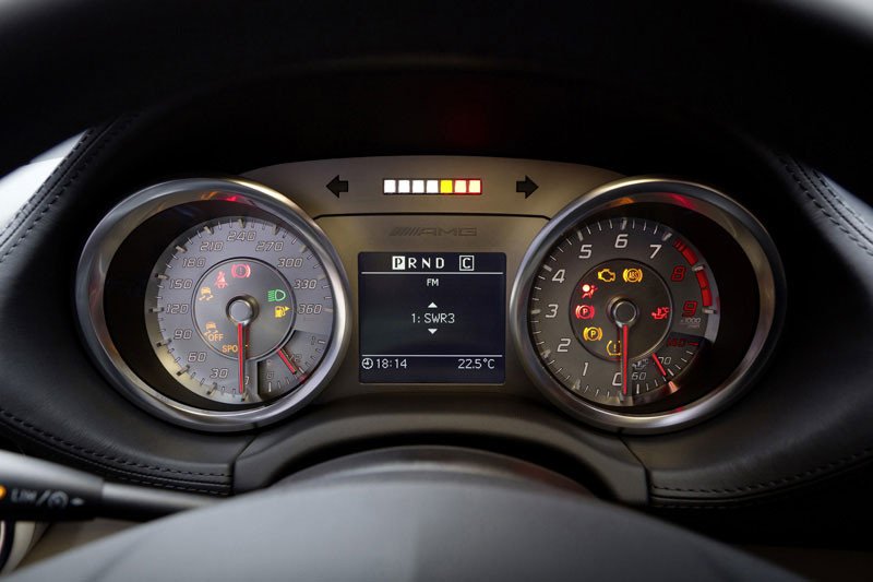 Mercedes SLS AMG Roadster, vuela sin alas