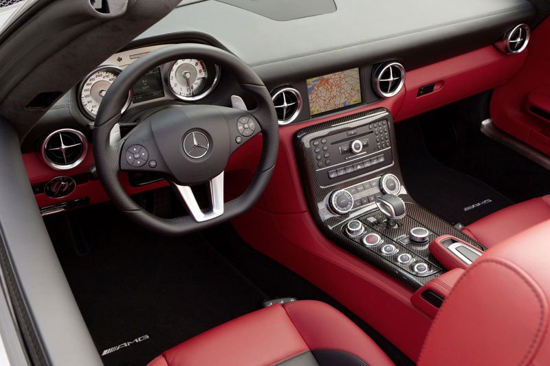 Mercedes SLS AMG Roadster, vuela sin alas