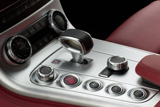 Mercedes SLS AMG Roadster, vuela sin alas
