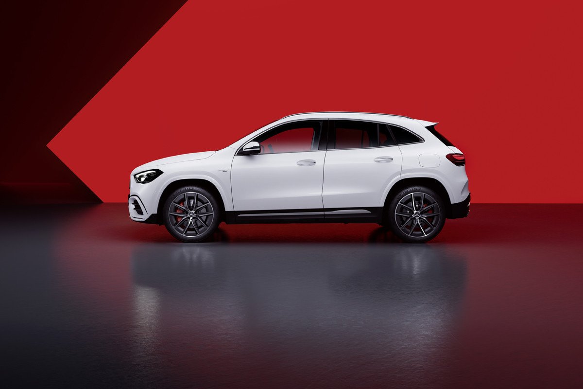 SUV y deportivo con 421 CV: el nuevo Mercedes-AMG GLA 45 S lo tiene todo