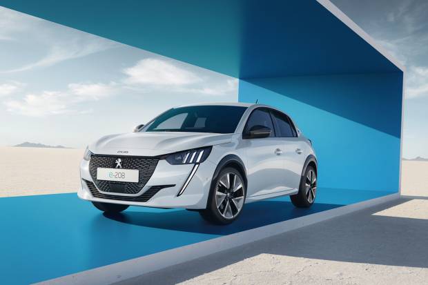 El Peugeot e-208 estrenará un motor eléctrico más potente en 2023