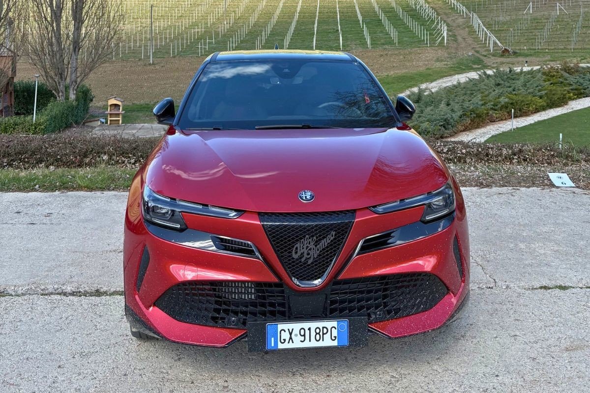 Prueba y opinión Alfa Junior Ibrida Q4: tracción total, muy seguro y divertido