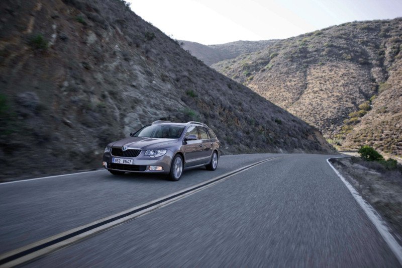 Comprar coche: Skoda Superb Limited Edition, mucho coche por poco precio