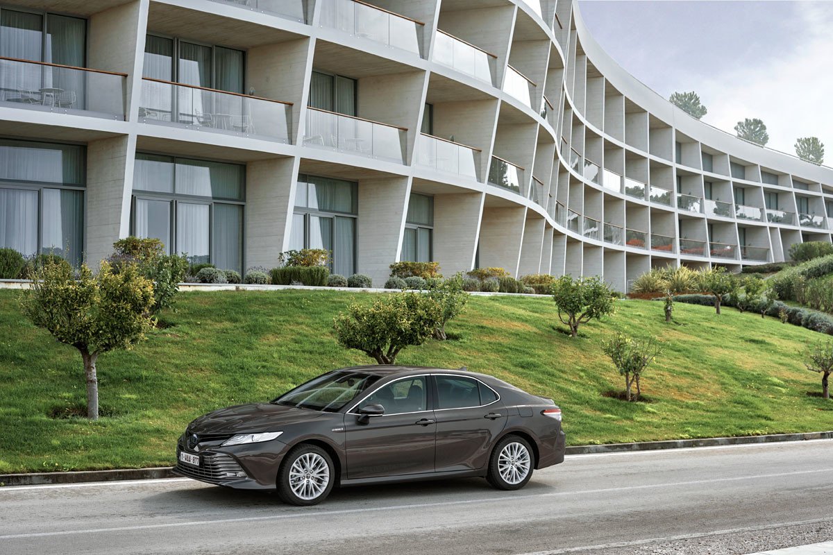 Probamos el nuevo Toyota Camry: Precios, datos y opinión