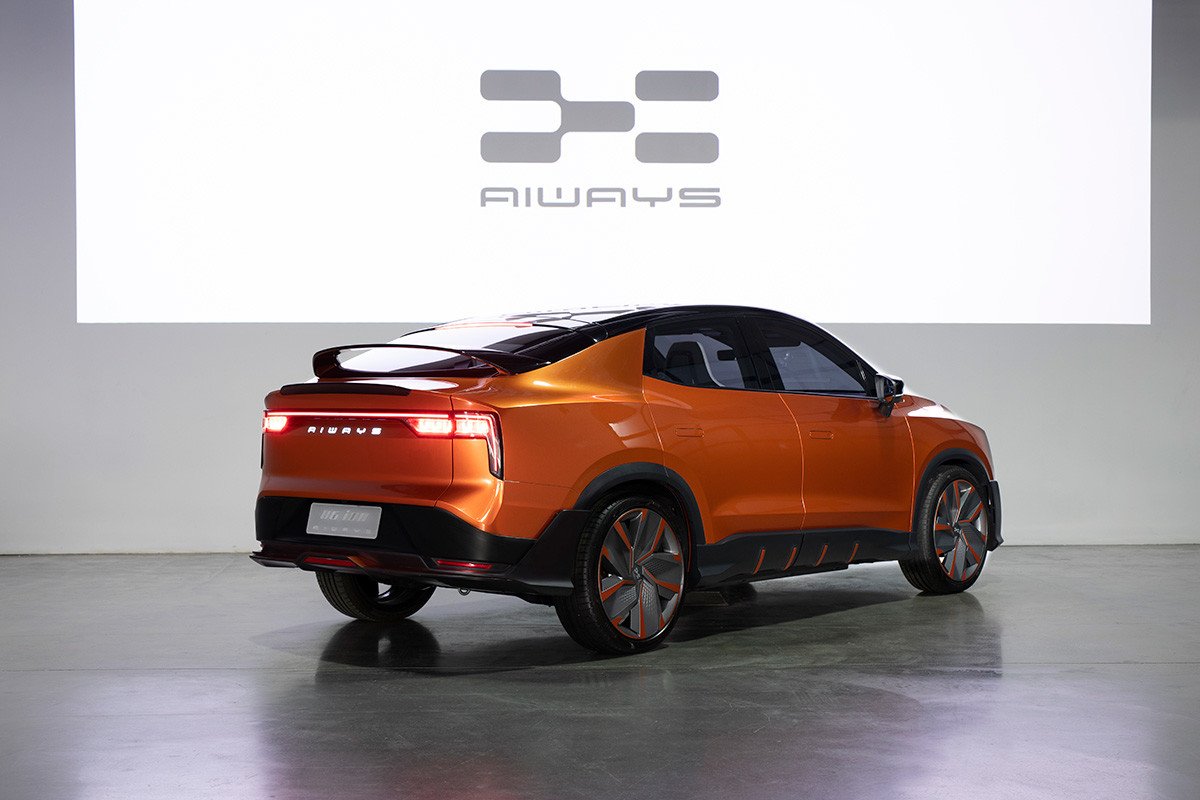 Aiways llega a España y presenta el nuevo U6