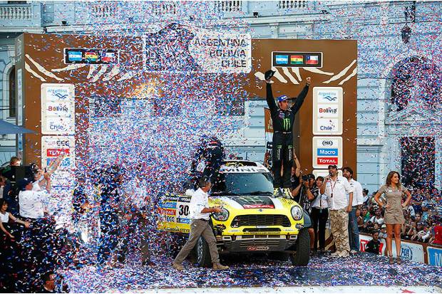 El Dakar más español, victoria en coches y motos
