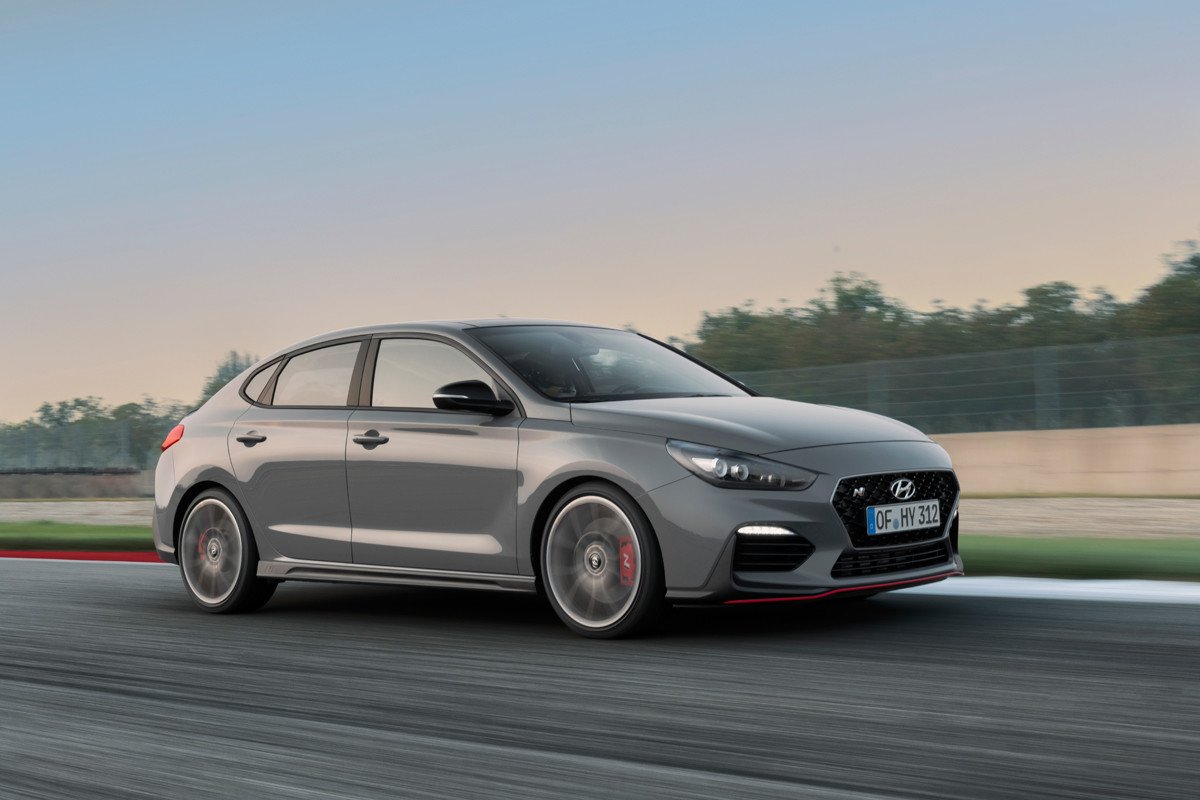 Nuevo Hyundai i30 N Fastback, deportividad en carrocería sedan