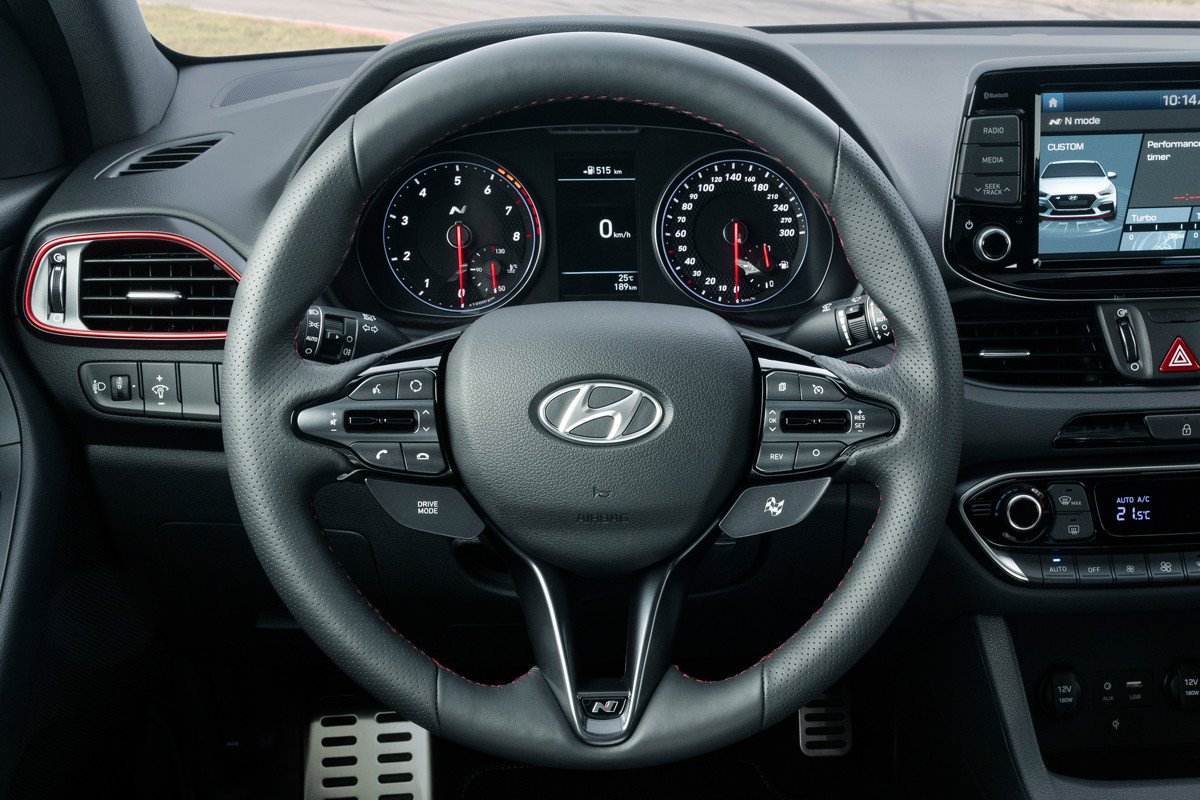 Nuevo Hyundai i30 N Fastback, deportividad en carrocería sedan