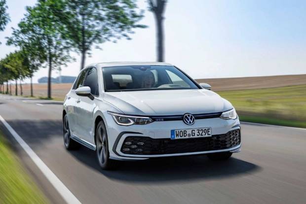 Volkswagen Golf eHybrid y GTE: ¿salen más baratos que los modelos de combustión?