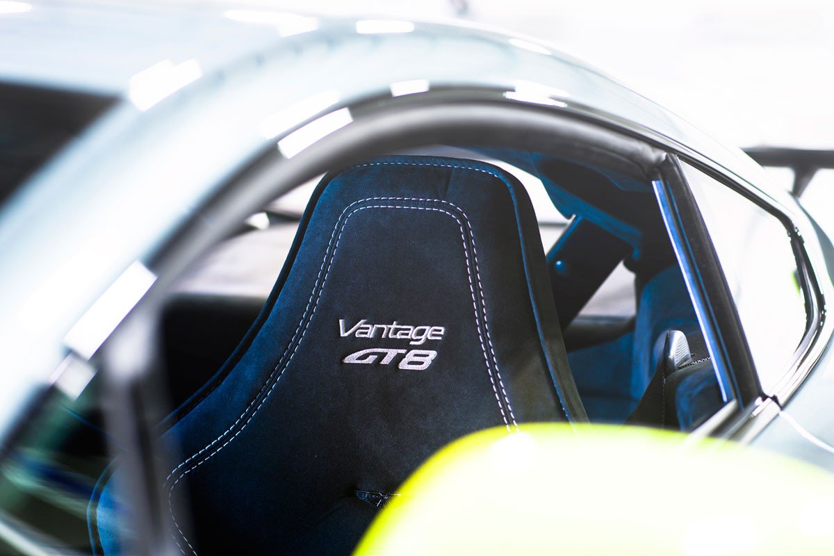 Aston Martin Vantage GT8, casi de carreras