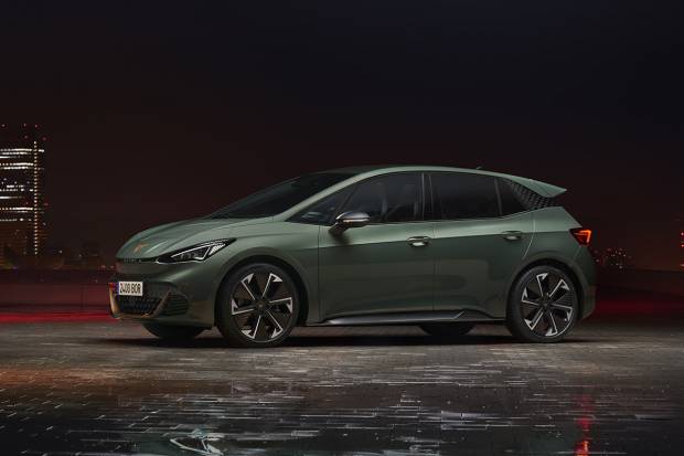 Cupra Born VZ: ¿hay sitio para un VZ eléctrico? 