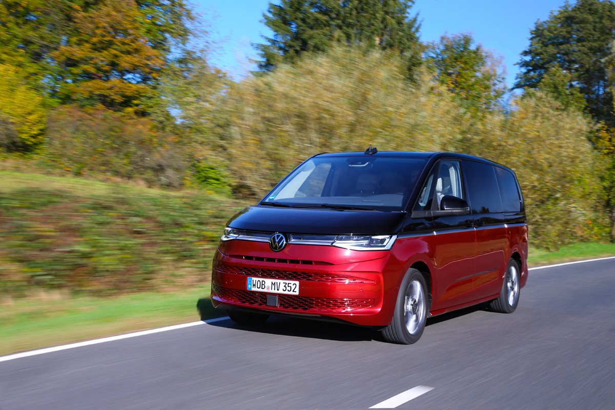 Listado de todos los coches del mercado en 2025 con tres asientos traseros independientes