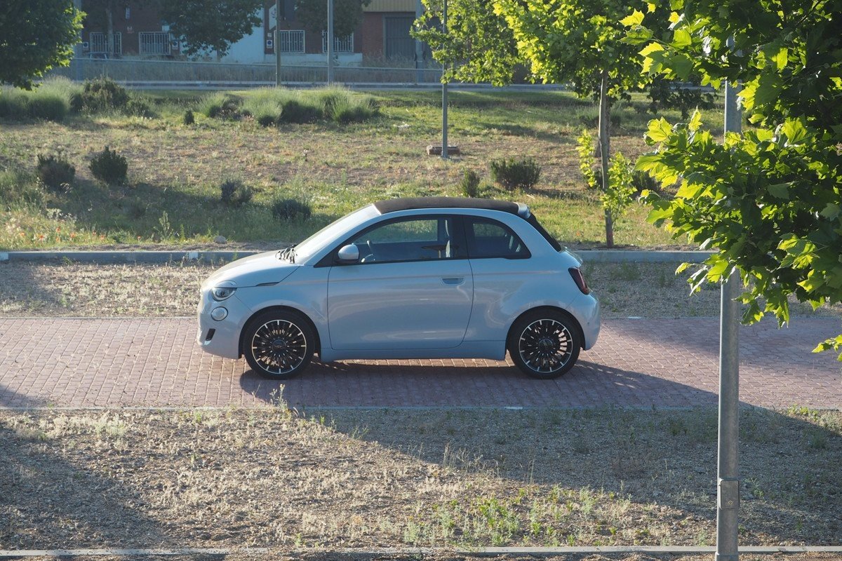 Fiat 500e: el cabrio de 4 plazas más económico de España (y eléctrico)_1