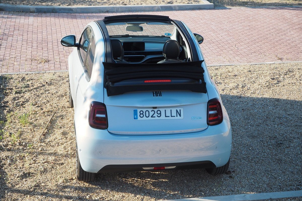 Fiat 500e: el cabrio de 4 plazas más económico de España (y eléctrico)_2