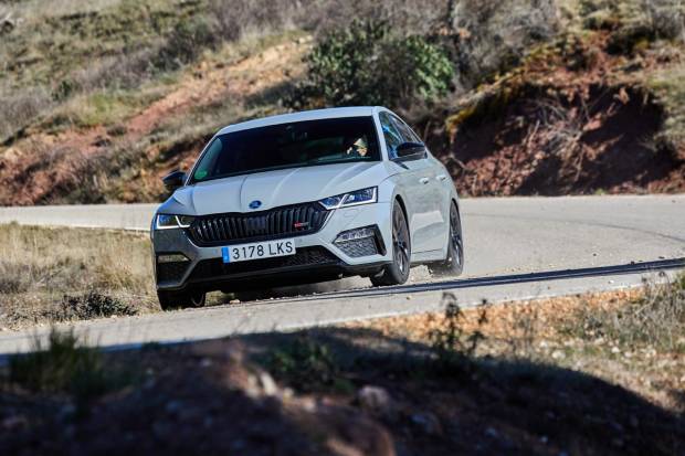 Prueba Skoda Octavia RS 2021: opinión, precios y gama