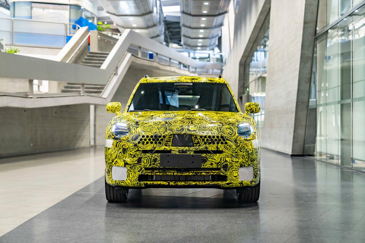 Primeras imágenes del próximo Mini Countryman: será eléctrico y más alemán