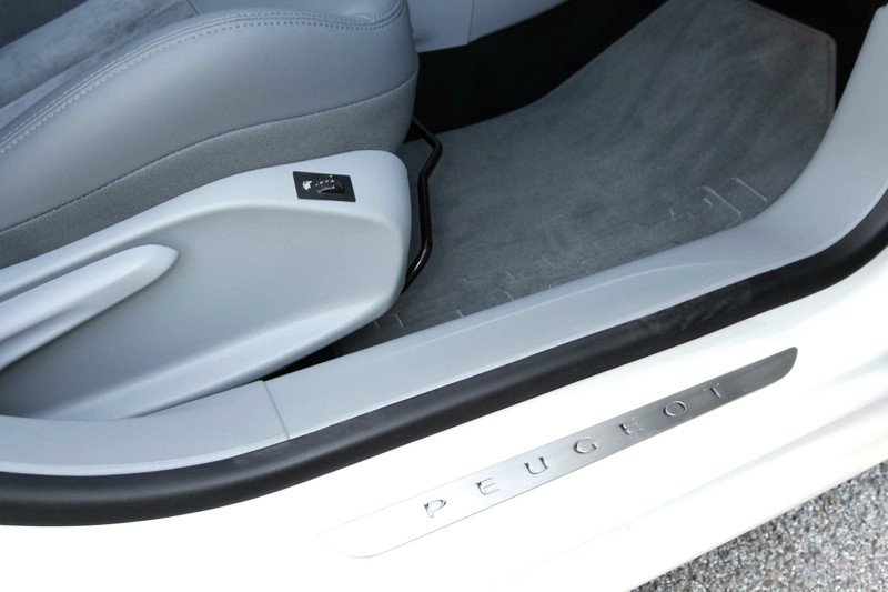 Peugeot 208: ¿gasolina o diesel?