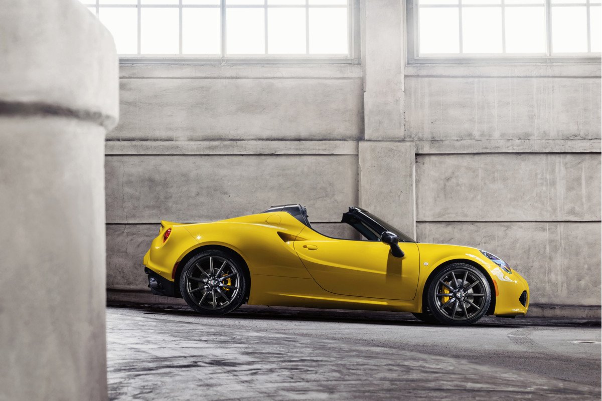 Alfa Romeo 4C Spider: ahora también con el cielo por techo