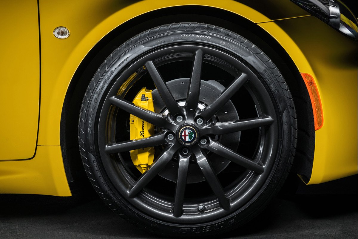 Alfa Romeo 4C Spider: ahora también con el cielo por techo