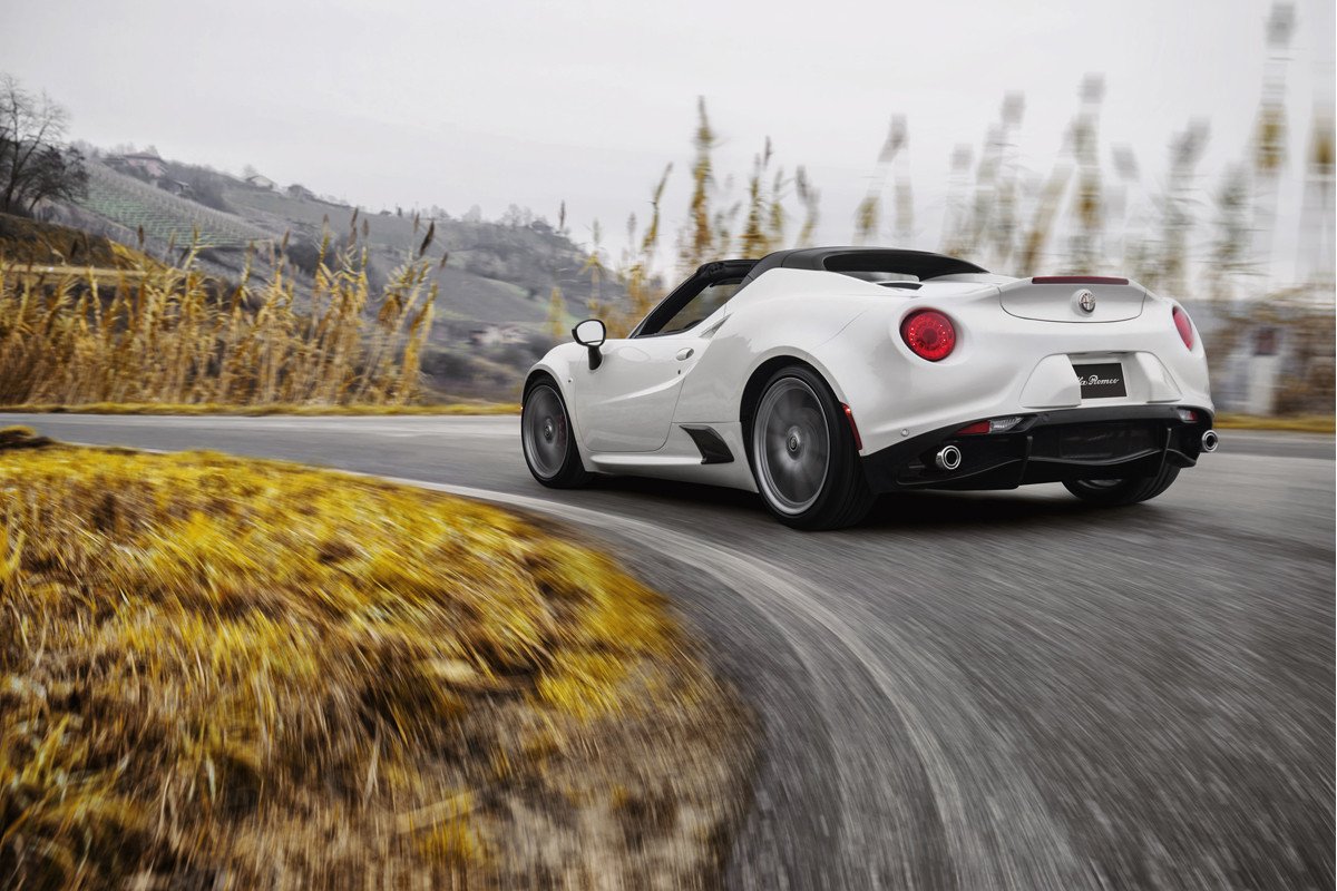 Alfa Romeo 4C Spider: ahora también con el cielo por techo